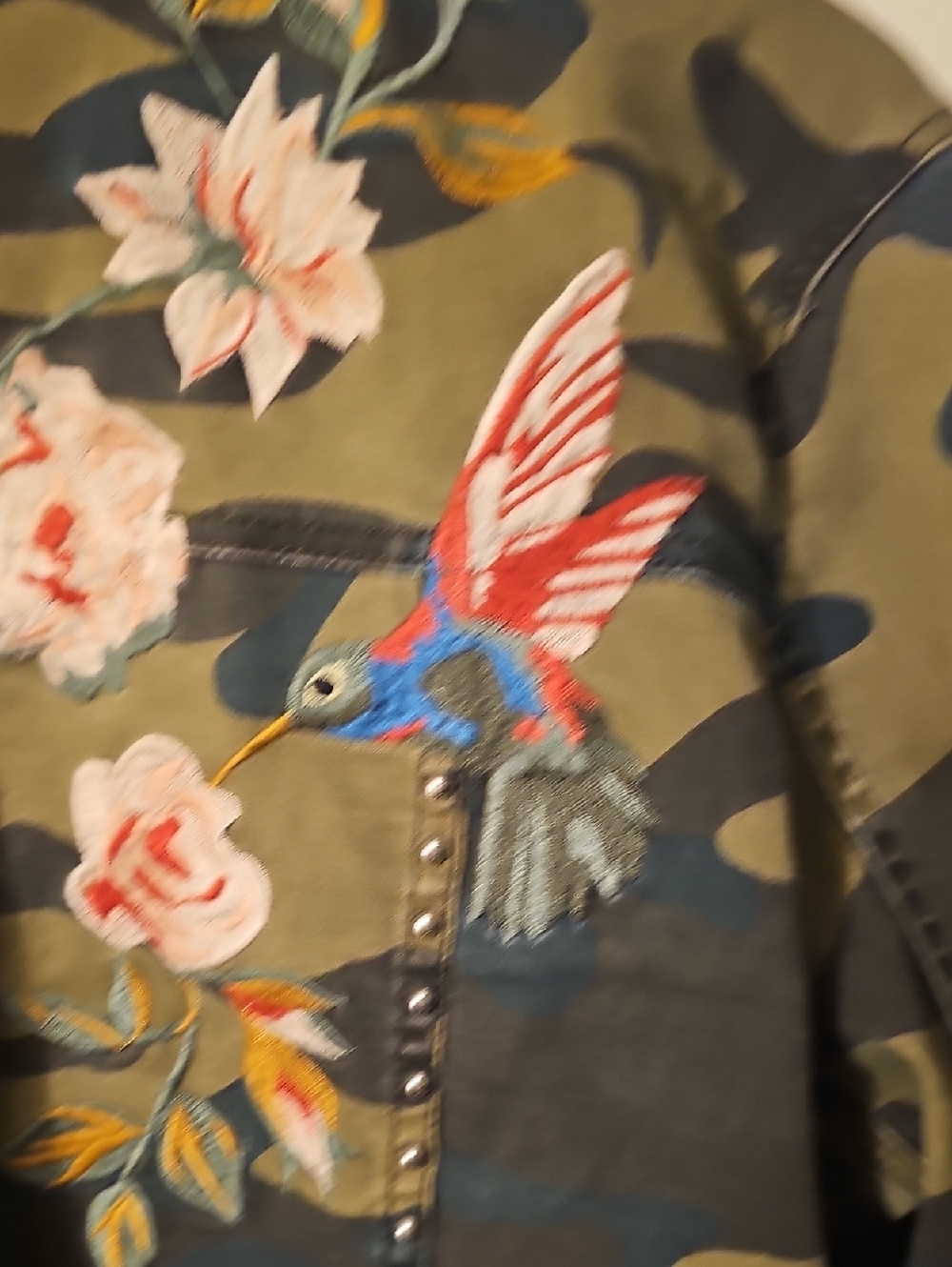 ARRIVE Camo Embroidered Denim Jacket, Women's, Size S - Picture 4 of 8